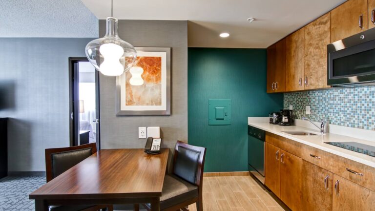 1 bedroom suite kitchen1 768x432