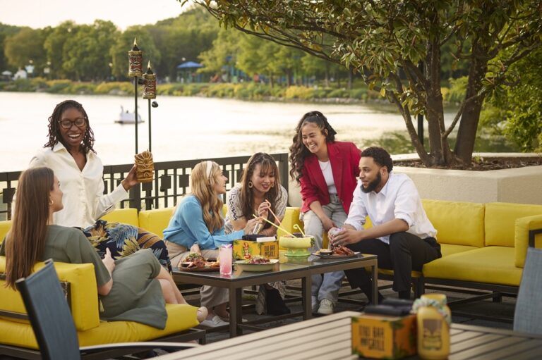 MH WASWG Tiki Bar Grill People 768x511