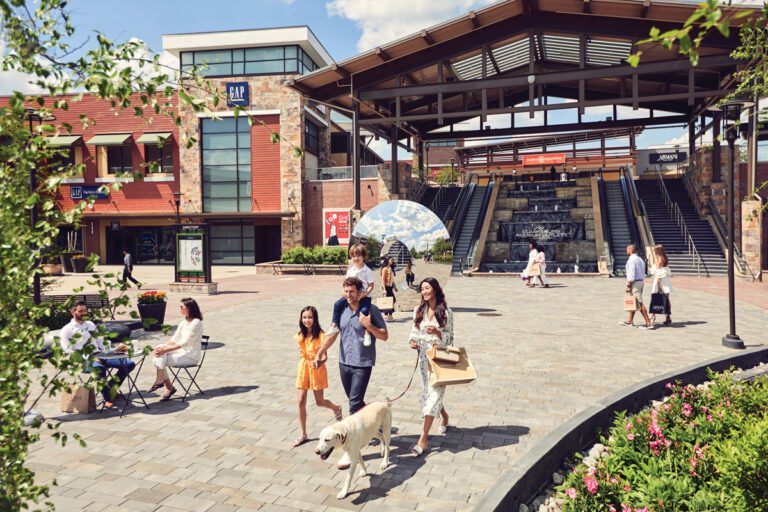 SR TOTO CULLEN Clarksburg Outlets 04 Shot 4 Environmental 0287 d WEB 768x512