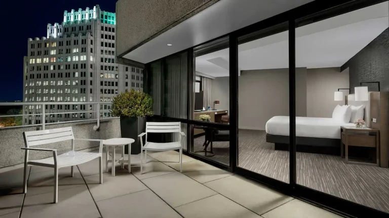 Hyatt Regency Bethesda P079 Governors Suite Balcony.16x9 768x432