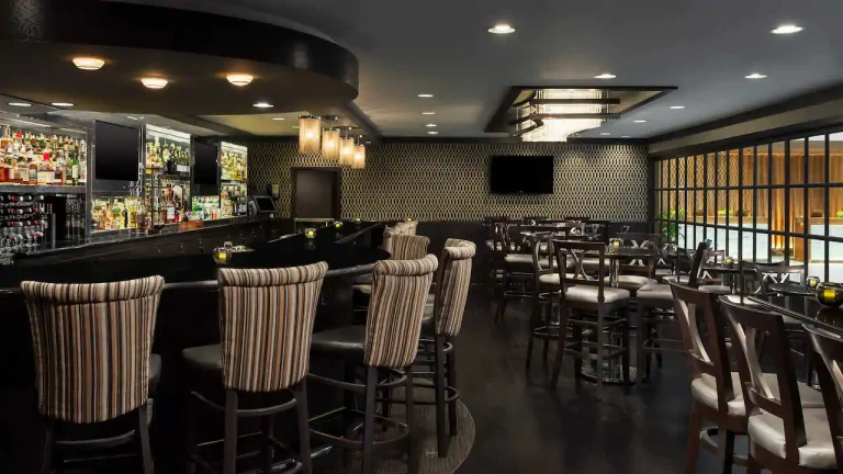 Hyatt Regency Bethesda P157 Mortons Bar.16x9 768x432