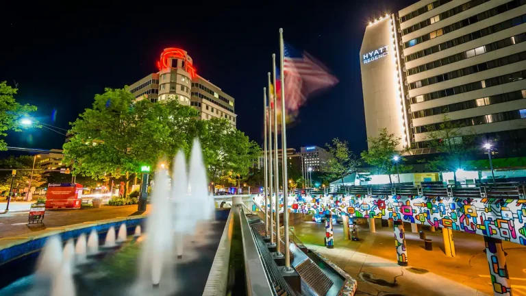 Hyatt Regency Bethesda P199 Exterior Fountains.16x9 768x432
